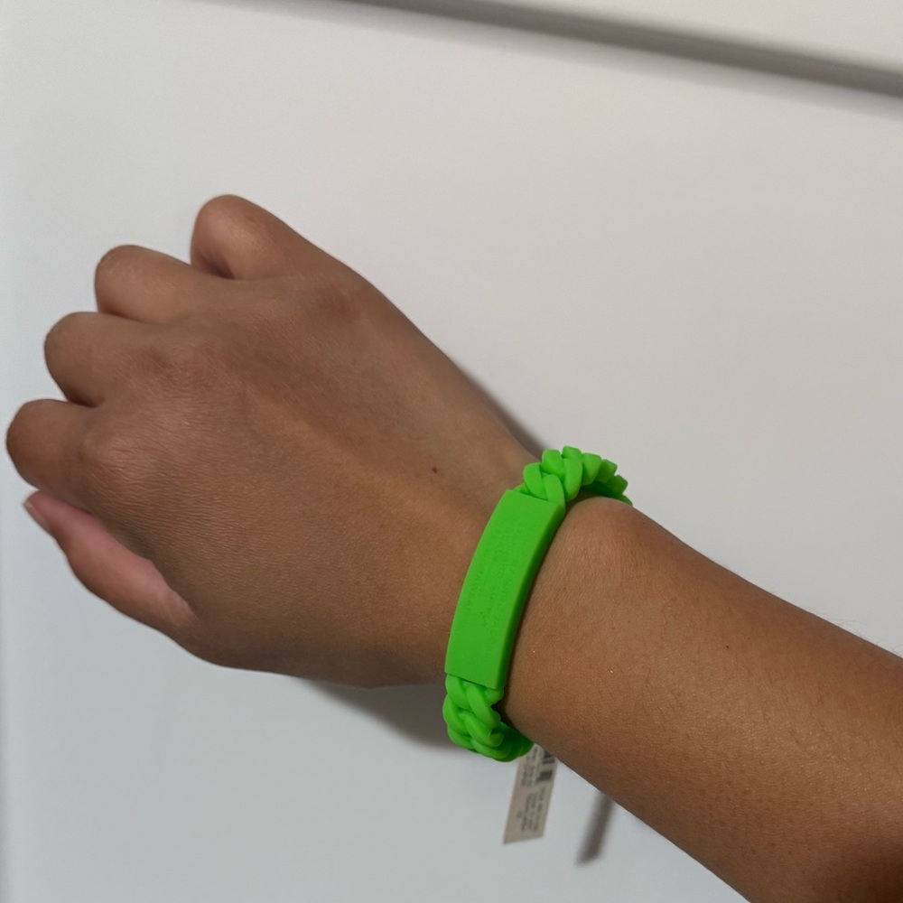 Marc Jacobs Silicone Bracelet Green - Picture 6 of 6